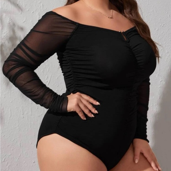 Different items! Same price ! Price is per each garment! - Picture 4 of 4